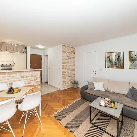 Malea Apartment