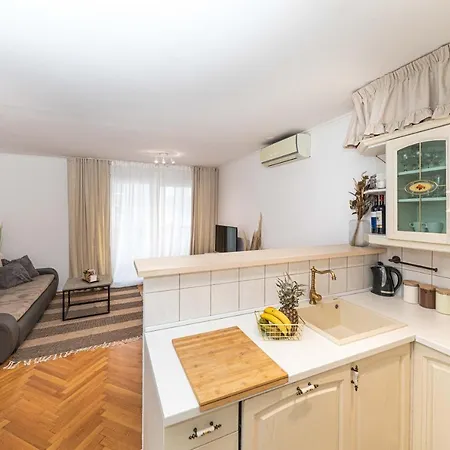 Apartment Malea Split
